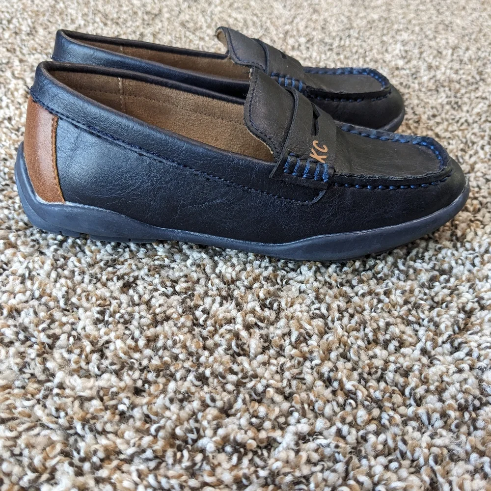 Kenneth Cole Navy Blue and Brown Boys Loafers Shoes Size 11